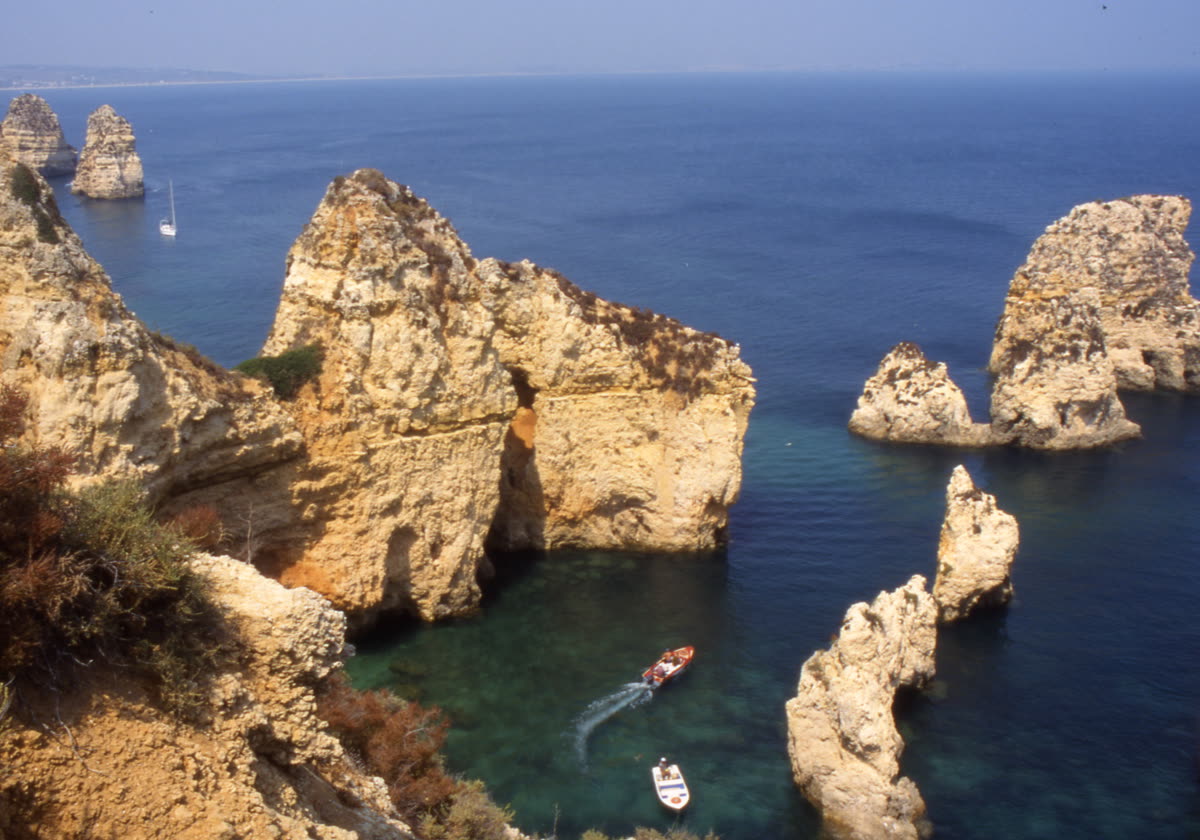 Grutas e rochedos da Ponta da Piedade